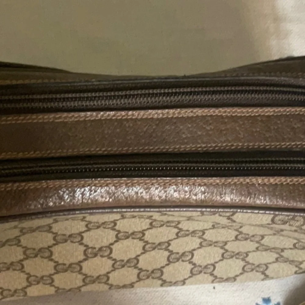 Gucci vintage GG Supreme Web Sherry Line Shoulder Bag - Picture 4 of 16